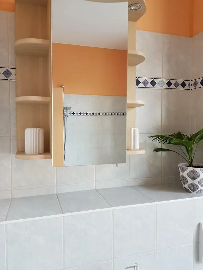 Kleine Gemuetliche Ferienwohnung Drezno